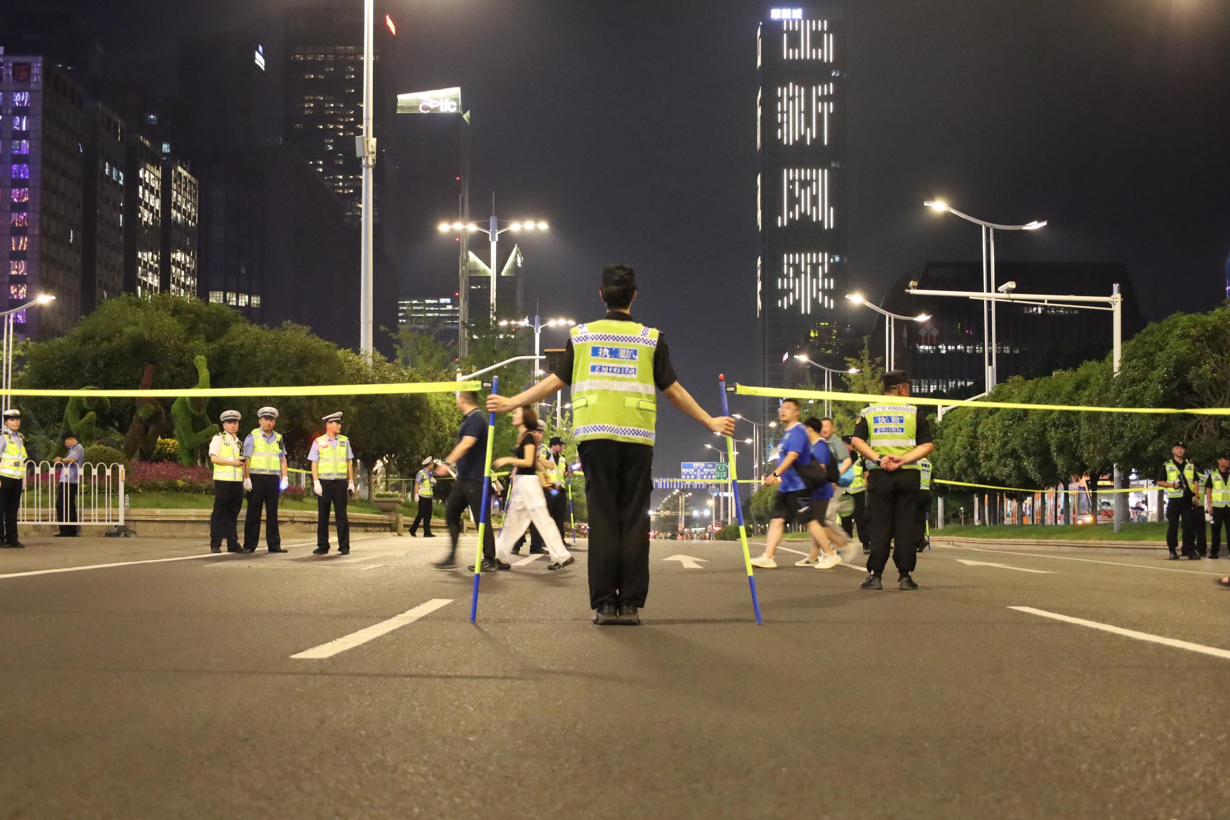 E:/25.12.10后 上传网站留存/【回首2025】南京保安“五新”答卷迎接“十五五”/回首2025照片/12.JPG12