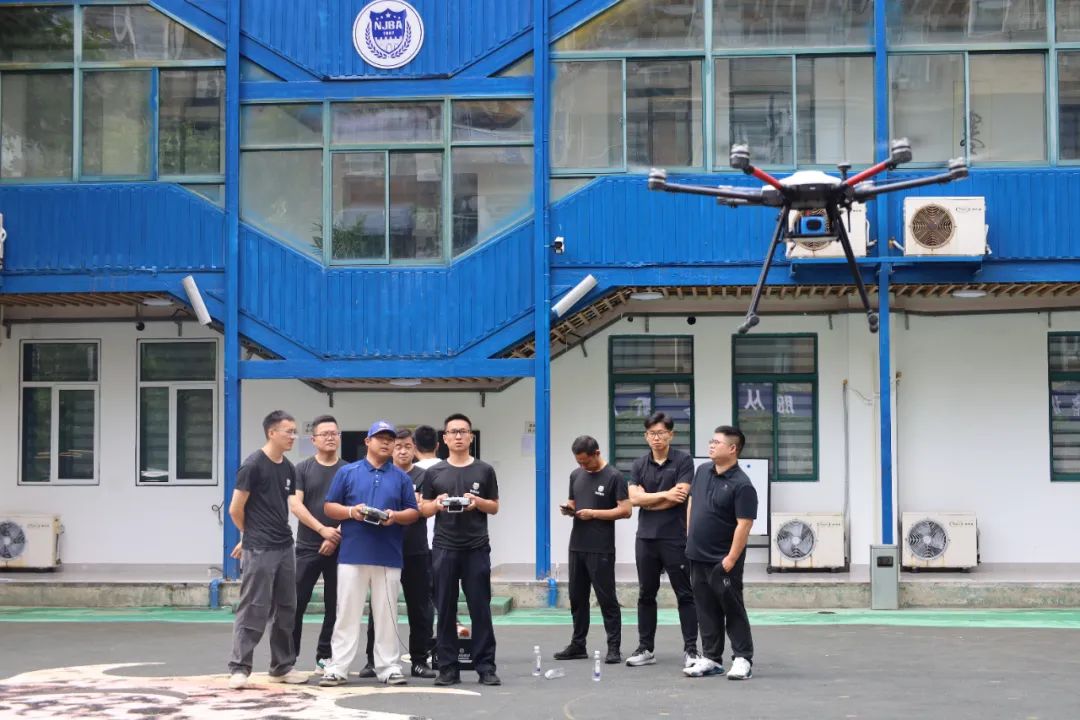 E:/25.12.10后 上传网站留存/【回首2025】南京保安“五新”答卷迎接“十五五”/回首2025照片/08.jpg08